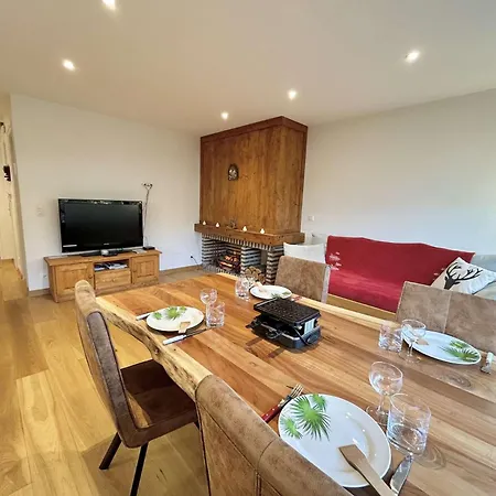 Pour 4 Personnes, Centre-village - - Meg103-r011 Apartment *