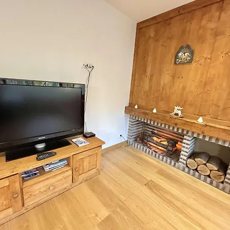 Pour 4 Personnes, Centre-village - - Meg103-r011 Apartment Megève