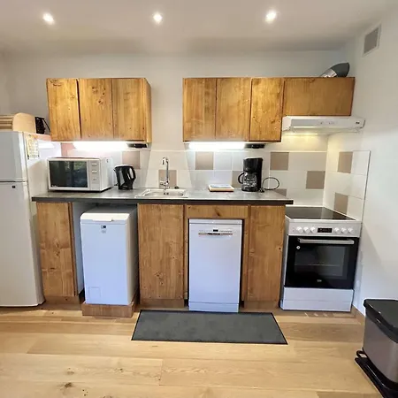 Pour 4 Personnes, Centre-village - - Meg103-r011 Apartment *